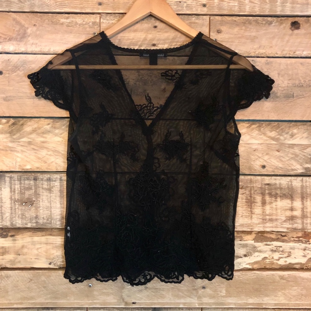 Banana Republic Lace Cover Top - Picture 2 of 5